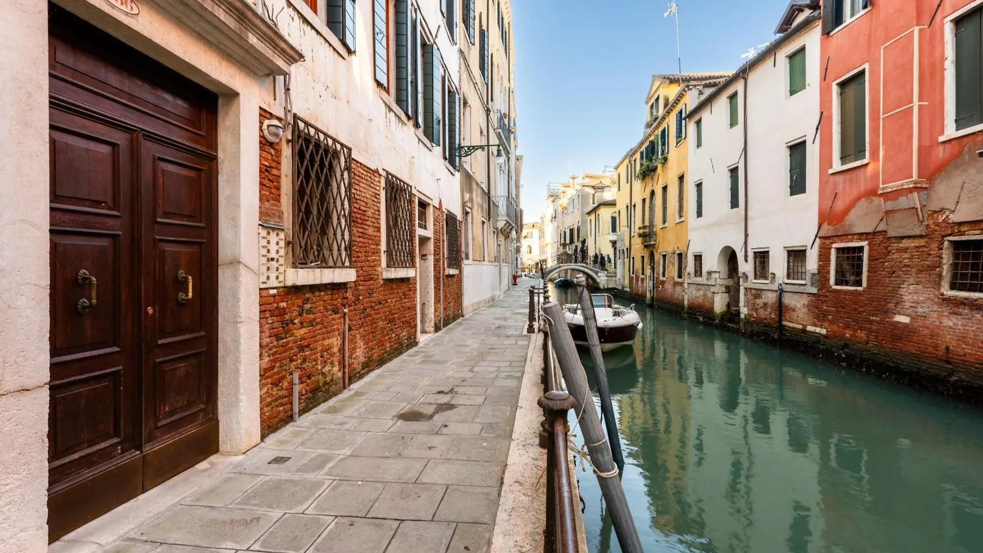 Just Urban Stays - Castello 6386 Canal View Venezia